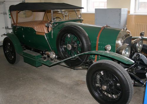 Белорусские таможенники изъяли раритетный Bentley за Br7 млрд. Фотографии. Картинка