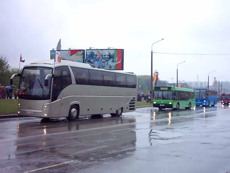 Туристический автобус МАЗ-251. Автобусы в Минске  фото. картинка