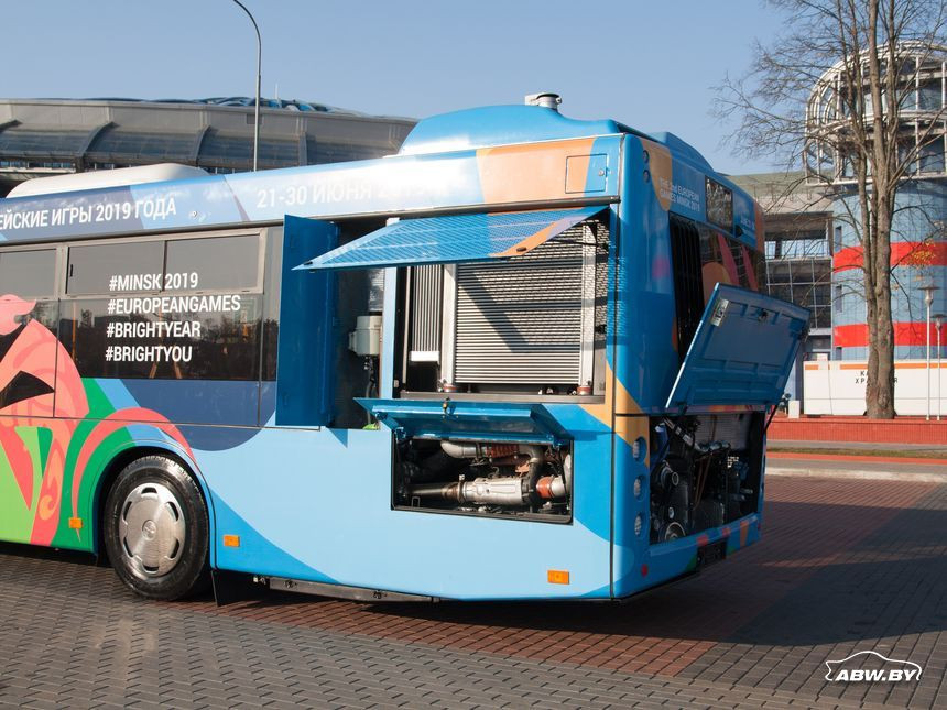 	-216.   216066  326-  Mercedes OM 926 LA.EEV/3. .  