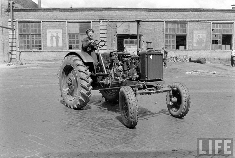 Первый трактор Белорус