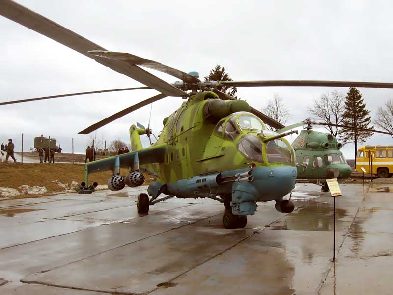 Вертолет МИ-24. Авиационная техника 70-х - 80-х годов. Летающий танк МИ-24. Фото. Фотография. Картинка